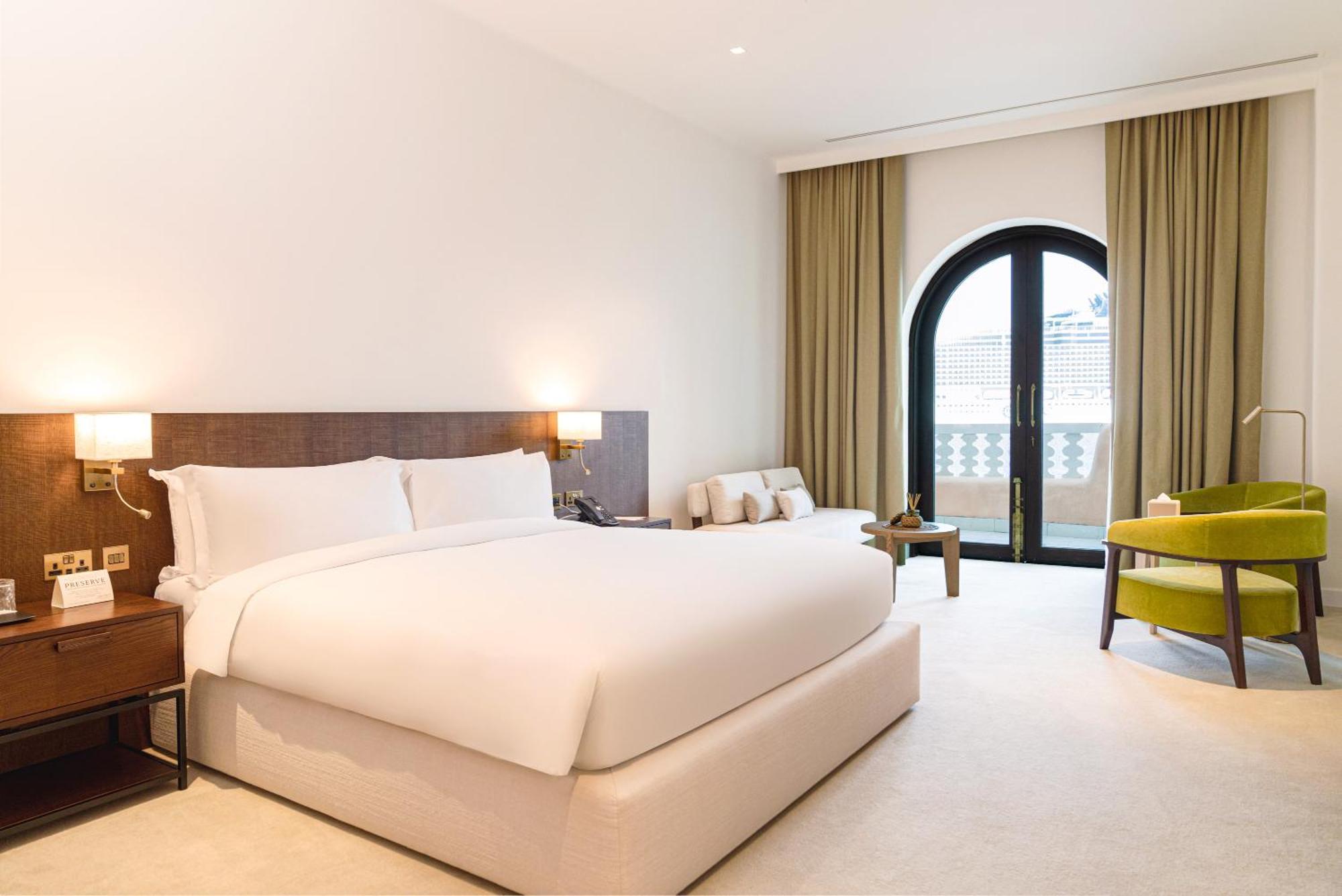 Mina Hotel And Residences By The Torch Доха Екстериор снимка Deluxe Room